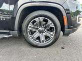 Thumbnail of 2022 Diamond Black Crystal Pearlcoat Jeep Wagoneer