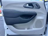 Thumbnail of 2022 Bright White Clearcoat Chrysler Pacifica