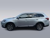 Thumbnail of 2019 Alloy Silver Metallic Mitsubishi Outlander