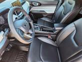 Thumbnail of 2025 Silver Zynith Metallic Clearcoat Jeep Compass