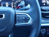 Thumbnail of 2025 Silver Zynith Metallic Clearcoat Jeep Compass