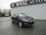 Photo of 2015 Tuxedo Black Metallic Lincoln MKC