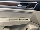 Thumbnail of 2019 Pure White Volkswagen Atlas