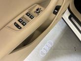 Thumbnail of 2018 Glacier White Metallic Audi Q7