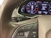 Thumbnail of 2018 Glacier White Metallic Audi Q7