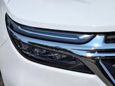 Thumbnail of 2022 Summit White Chevrolet Equinox