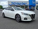 Photo of 2021 Pearl White Tricoat Nissan Altima