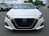 Thumbnail of 2021 Pearl White Tricoat Nissan Altima