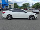 Thumbnail of 2021 Pearl White Tricoat Nissan Altima
