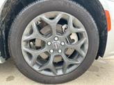 Thumbnail of 2023 Silver Mist Clearcoat Chrysler 300