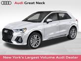 Photo of 2025 Glacier White Audi Q3