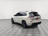 Thumbnail of 2019 Pearl White Pearlcoat Jeep Cherokee