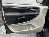 Thumbnail of 2016 Brilliant Black Crystal Pearlcoat Dodge Grand Caravan