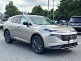 Thumbnail of 2025 Champagne Silver Metallic Nissan Murano