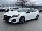 Thumbnail of 2024 Pearl White Tricoat Nissan Altima