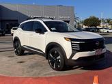 Thumbnail of 2026 Aspen White Tricoat Nissan Kicks