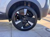 Thumbnail of 2026 Aspen White Tricoat Nissan Kicks