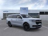 Thumbnail of 2025 Gray Mist Metallic Tri-Coat Lincoln Navigator
