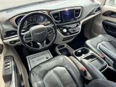 Thumbnail of 2017 Billet Silver Metallic Clearcoat Chrysler Pacifica
