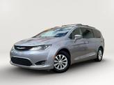 Thumbnail of 2017 Billet Silver Metallic Clearcoat Chrysler Pacifica