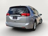 Thumbnail of 2017 Billet Silver Metallic Clearcoat Chrysler Pacifica