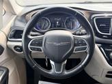 Thumbnail of 2017 Billet Silver Metallic Clearcoat Chrysler Pacifica