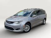 Thumbnail of 2017 Billet Silver Metallic Clearcoat Chrysler Pacifica
