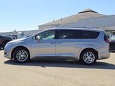 Thumbnail of 2020 Billet Silver Metallic Clearcoat Chrysler Pacifica
