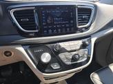 Thumbnail of 2020 Billet Silver Metallic Clearcoat Chrysler Pacifica