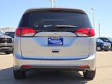 Thumbnail of 2020 Billet Silver Metallic Clearcoat Chrysler Pacifica