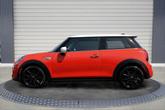 Thumbnail of 2021 Solaris Orange Metallic MINI Hardtop