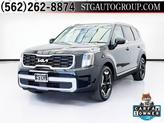 Photo of 2023 Ebony Black Kia Telluride