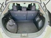 Thumbnail of 2020 Glacier White Nissan Leaf