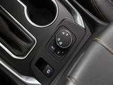 Thumbnail of 2019 Iridescent Pearl Tricoat Chevrolet Traverse