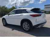 Thumbnail of 2025 White INFINITI QX50