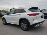 Thumbnail of 2025 White INFINITI QX50