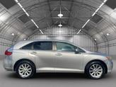 Thumbnail of 2009 Classic Silver Metallic Toyota Venza