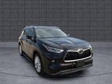 Photo of 2020 Midnight Black Metallic Toyota Highlander