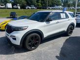 Thumbnail of 2023 Star White Metallic Tri-Coat Ford Explorer