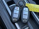 Thumbnail of 2022 Brilliant Silver Metallic Nissan Pathfinder