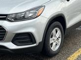 Thumbnail of 2018 Silver Ice Metallic Chevrolet Trax