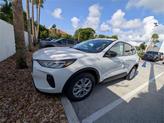 Thumbnail of 2025 Oxford White Ford Escape