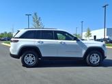 Thumbnail of 2025 Bright White Clearcoat Jeep Grand Cherokee
