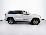 Thumbnail of 2022 Bright White Clearcoat Jeep Grand Cherokee