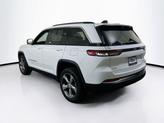 Thumbnail of 2022 Bright White Clearcoat Jeep Grand Cherokee