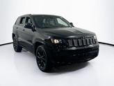 Thumbnail of 2022 Diamond Black Crystal Pearlcoat Jeep Grand Cherokee