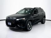 Photo of 2022 Diamond Black Crystal Pearlcoat Jeep Cherokee