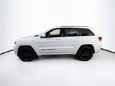 Thumbnail of 2022 Bright White Clearcoat Jeep Grand Cherokee
