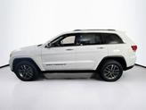 Thumbnail of 2022 Bright White Clearcoat Jeep Grand Cherokee