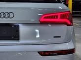 Thumbnail of 2019 Glacier White Metallic Audi Q5